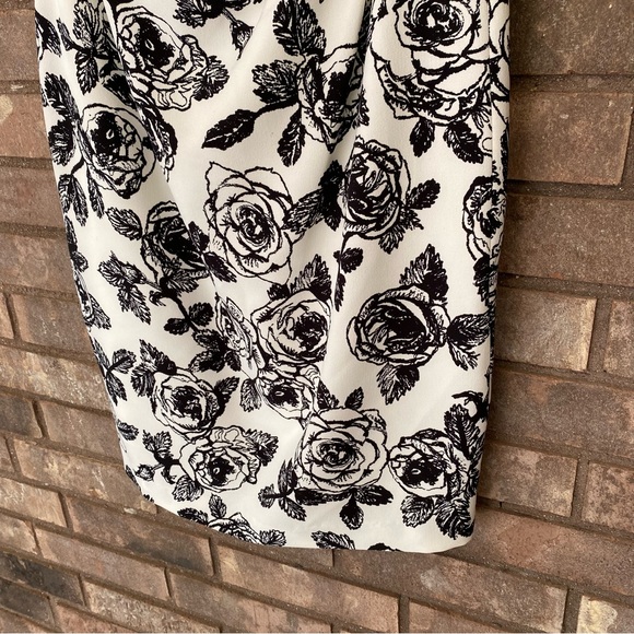 Adrianna Papell Dress - Picture 10 of 16